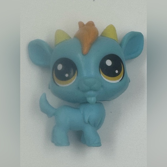 Authentic Littlest Pet Shop Blue Goat Zan Lucky Pet Fortune Cookie Bow - Picture 1 of 4
